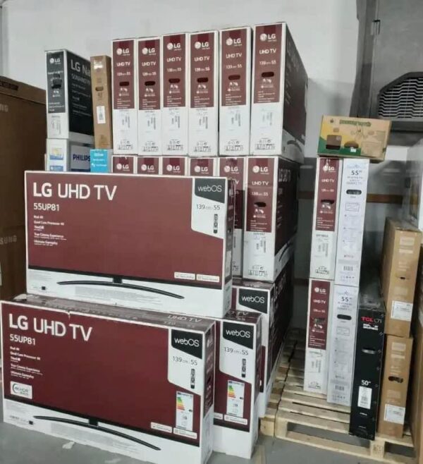 Smart TVs pallets